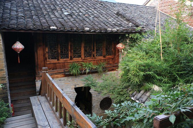 3-Day Trip to Hezhou and Huangyao in Guangxi by Bullet Train from Hong Kong - Key Points