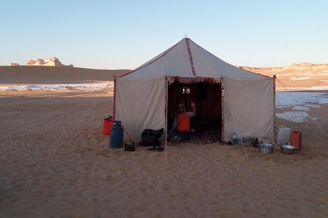 3 Days 2 Nights Black and White Desert Tours Experience - Who Should Consider This Tour?