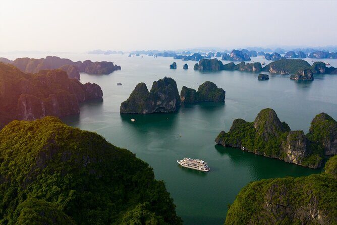 3 Days 2 Nights Halong Bay Exploration on a Luxury Cruise - Key Points