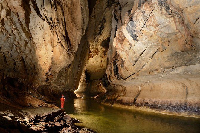 3 Days 2 Nights Unesco World Heritage Mulu 4 Showcaves - An In-Depth Look at the Mulu Adventure