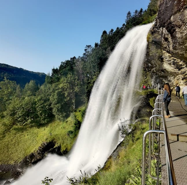 3-days-bergen-naeroyfjord-hardanger-preikstolen-or-trolltunga