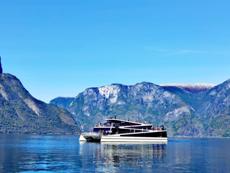 3-days-bergen-naeroyfjord-hardanger-preikstolen-or-trolltunga