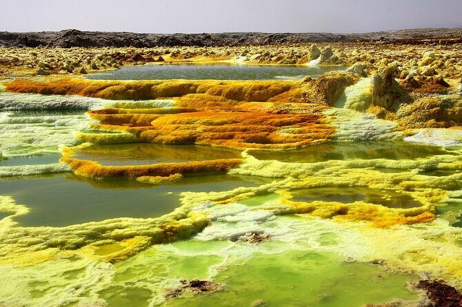 3 Days Danakil Depression Tour - Transportation, Logistics, and Group Dynamics