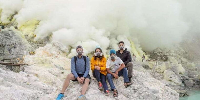 3-days-excursion-to-kawah-ijen-and-mt-bromo-from-bali