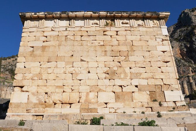 3-days-private-tour-delphi-meteora