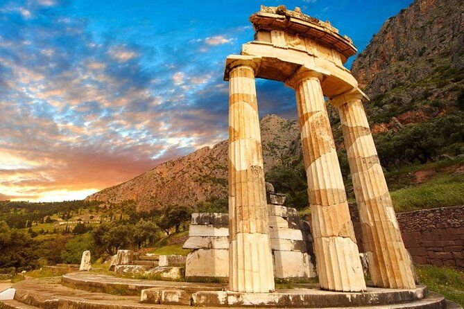 3-days-spanish-guided-tour-in-epidaurus-mycenae-olympia-delphi