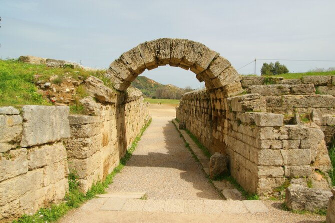 3-days-spanish-guided-tour-in-epidaurus-mycenae-olympia-delphi