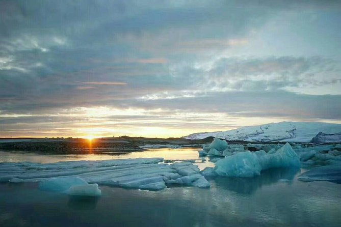 3-days-tour-golden-circle-southcoast-jokulsarlon-glacier-lagoon