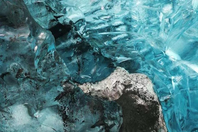 3-days-tour-golden-circle-southcoast-jokulsarlon-glacier-lagoon