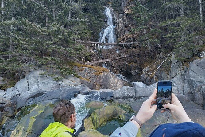 3-hour-alaska-waterfalls-tour-2