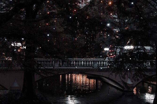 3-hour-enchanted-river-lights-night-walk-san-antonio-texas