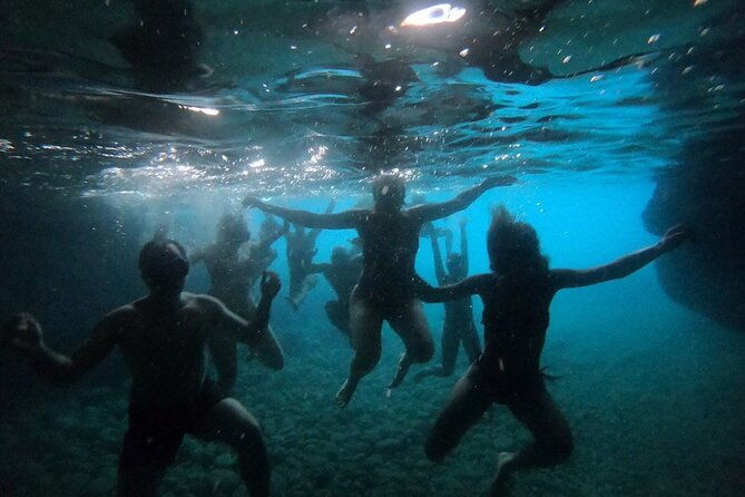 3-hour-group-tour-by-boat-to-the-caves-of-santa-maria-di-leuca