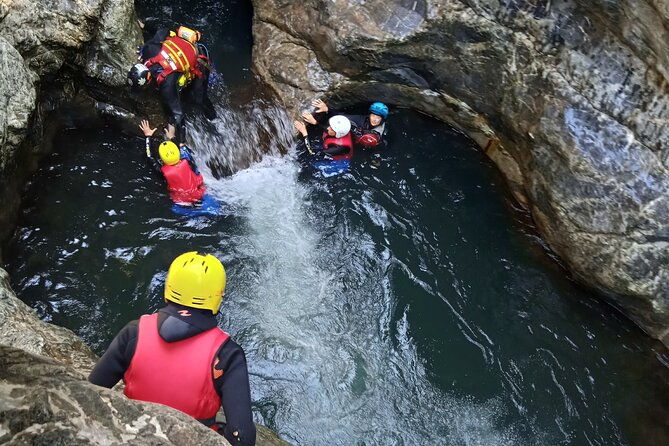 3-hour-guided-canyoning-in-the-cocciglia-gorges-2