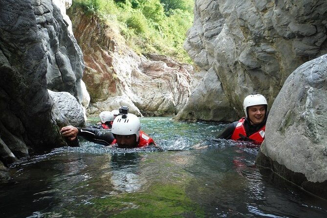 3-hour-guided-canyoning-in-the-cocciglia-gorges