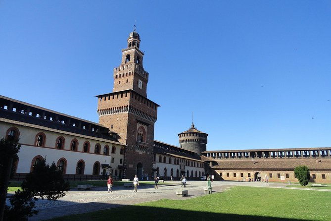 3-hour-milan-city-tour-with-the-scala-theatre-small-group-tour