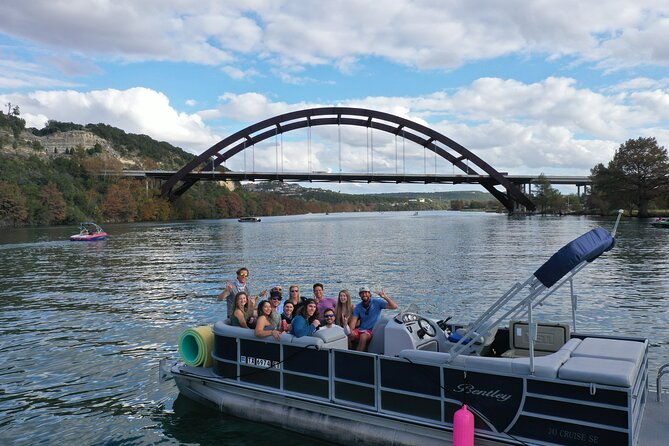 3-hour-private-boat-charter-on-lake-austin-for-up-to-12-people-2