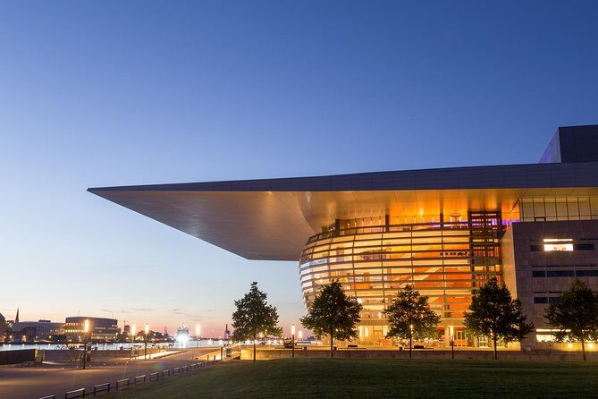 3-Hour Private City Walking Tour with a Canal Tour ticket - Who Should Book This Tour?