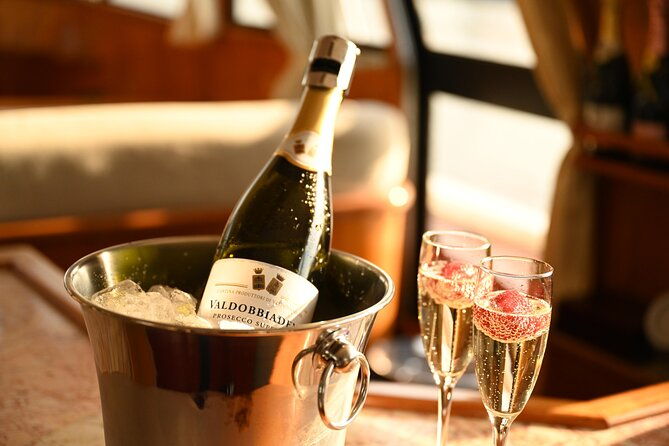 3-hour-private-cruise-in-prague-for-10-people