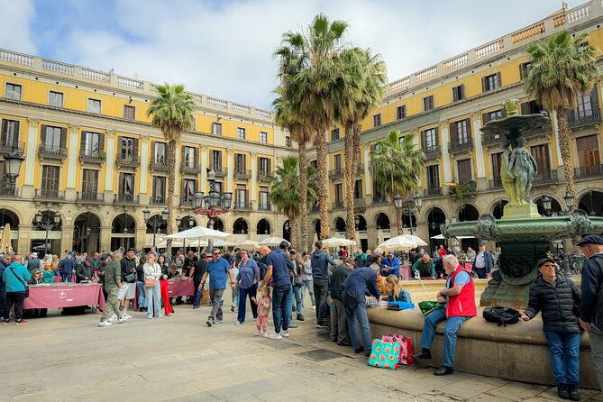 3-hour-private-guided-walking-tour-of-barcelona-2