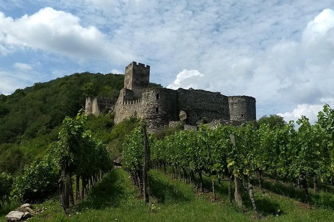 3-hour-private-hiking-tour-to-historic-places-around-spitz-in-wachau-valley-2