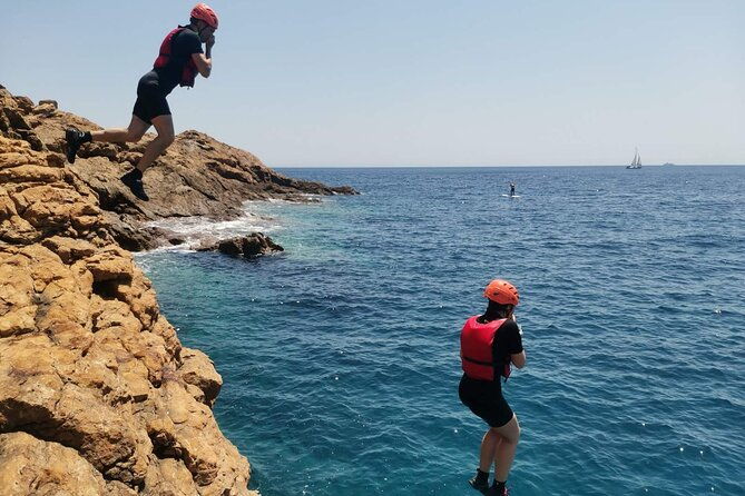 3-hour-private-or-small-group-coasteering-in-sounio