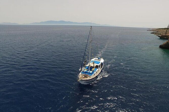 3-Hour Private Sunset Boat Tour With Dinner in Bodrum - Authentic Experiences Shared by Reviewers