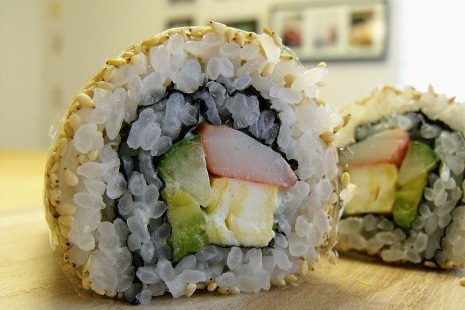 3-hour-small-group-sushi-making-class-in-tokyo