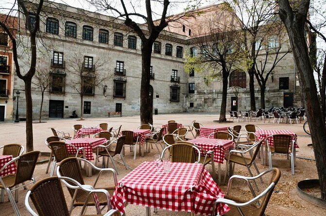 3-hour-tapas-walking-tour-of-madrid-food-and-drink-included