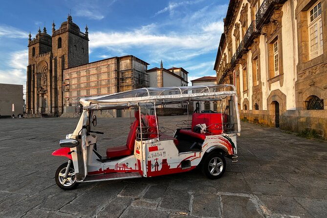 3-hour-tuk-tuk-tour-in-porto