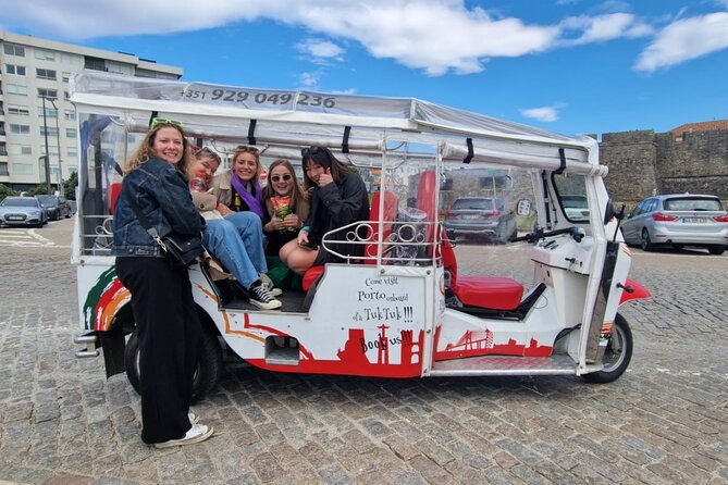 3-hour-tuk-tuk-tour-in-porto