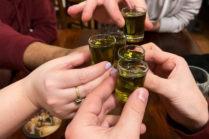 3-hours-food-tour-in-prague-retro