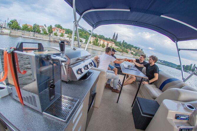 3-hours-prague-private-boat-cruise-beer-or-prosecco-unlimited-2