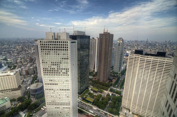 3-hours-private-edo-tokyo-shinjuku-entertainment-tour