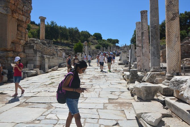 3-hours-private-ephesus-terrace-houses-artemis-temple-tour-for-cruisers