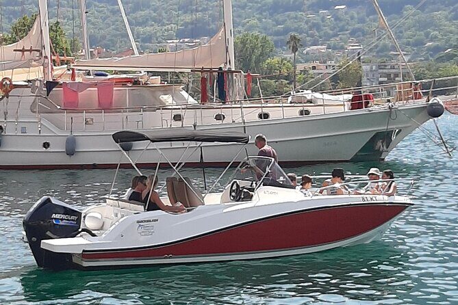 3 Hours Speed Boat tour to the Blue Cave - The Sum Up