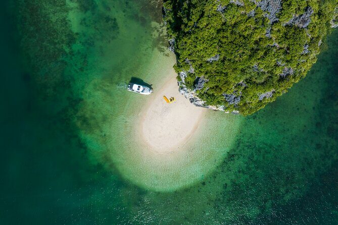 3 hours- sunset tour on romantic Ha Long Bay with a private yacht - Key Points