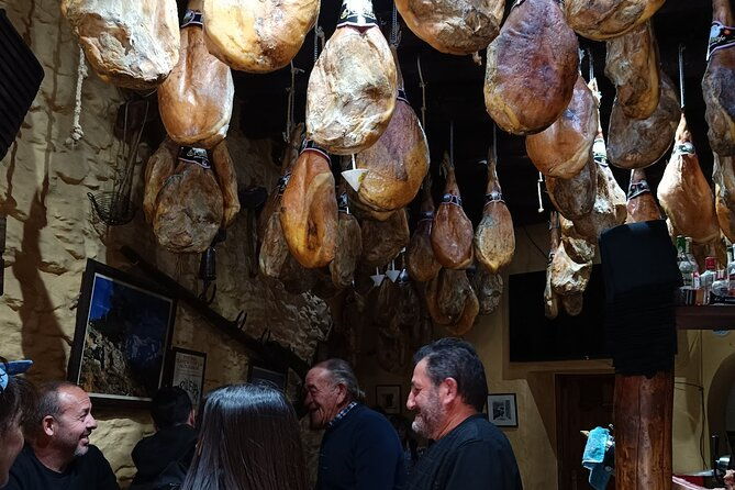 3-hours-tapas-tour-in-granada-spain