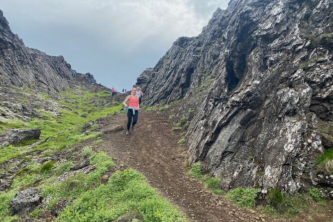 3-hours-volcano-city-trail-running-tour-in-reykjavik