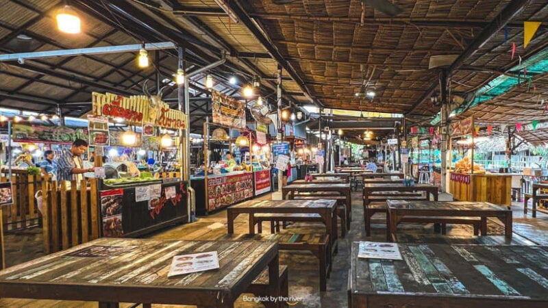 3-hrs-private-boat-tour-bangkok-floating-market-by-flat-boat