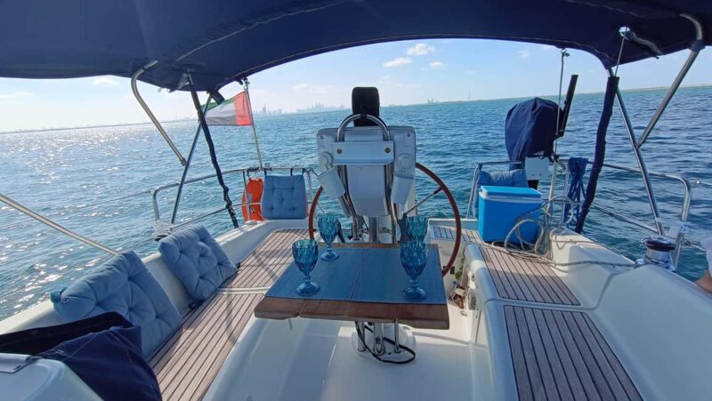 3 hrs Sailboat sea adventure in Dubai with Burj Khalifa view - Key Points