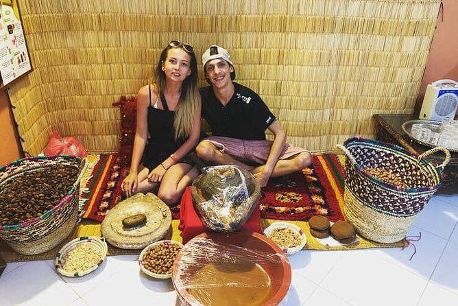 3 in 1 = city tour half day + camel ride 2hours + hammam massage 2hours - Transportation and Group Dynamics