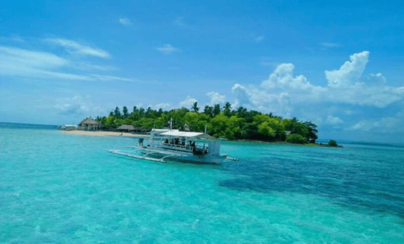 3-islands-hopping-at-gilutungan-caohagan-nalusuan-lunch