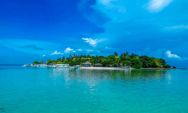 3-islands-hopping-at-gilutungan-caohagan-nalusuan-lunch