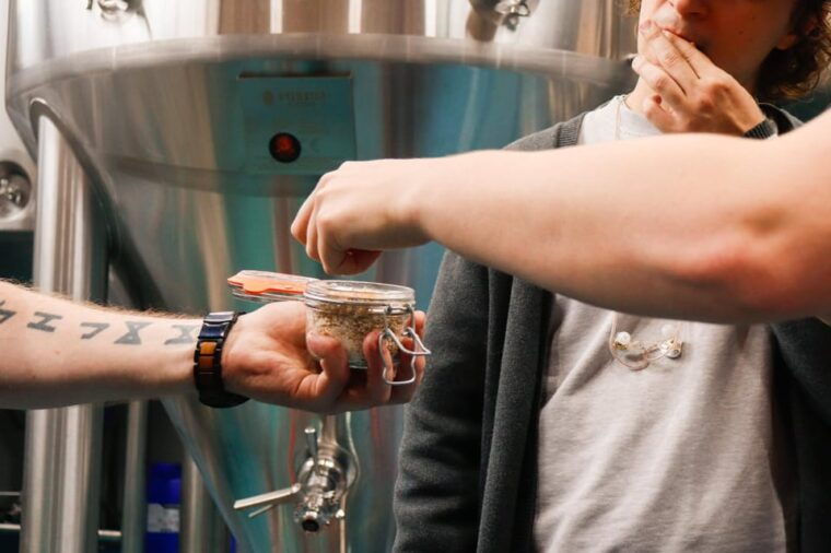 3-locks-brewing-company-guided-tasting-and-brewery-tour