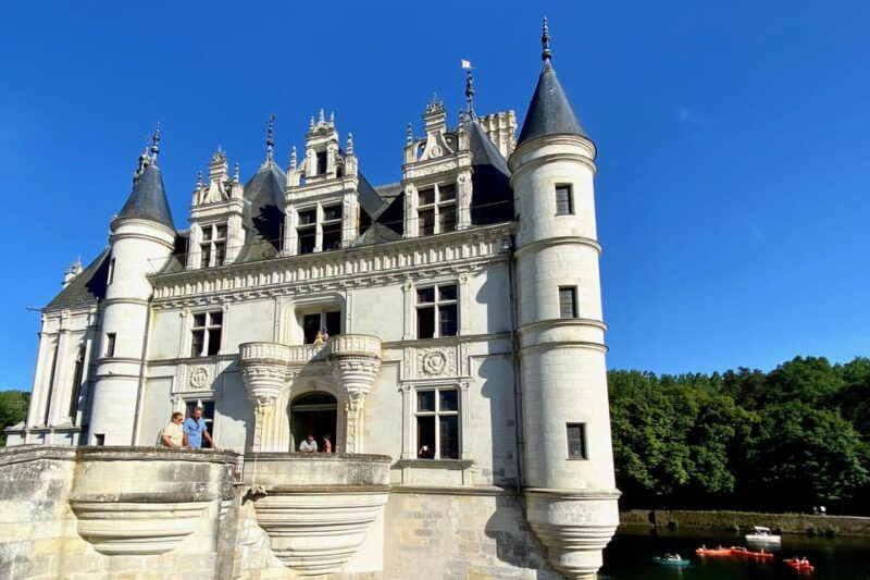 3-loire-castles-live-guided-small-group-by-minivan-winery