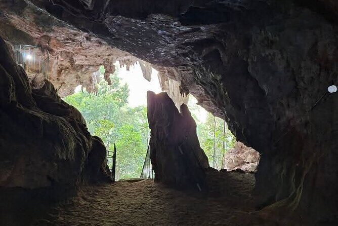 3 Temples Tour from Khaolak Praya Nakarach Bang Riang Bang Thong - Key Points