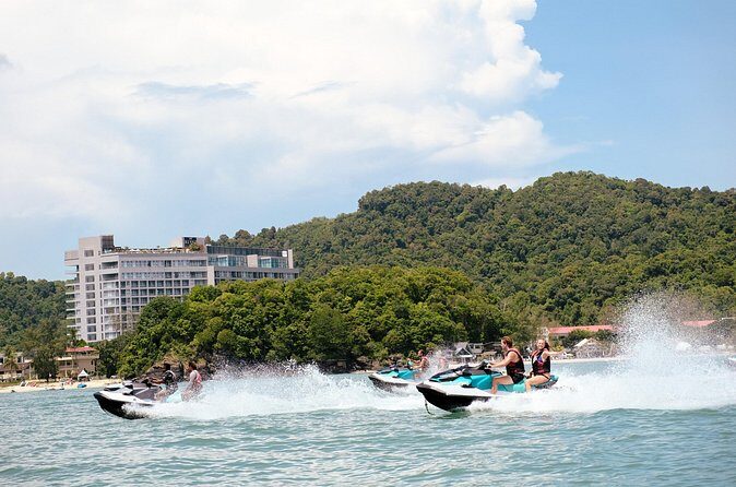 30 Minute Jet Ski Rental at Chenang Beach - The Sum Up