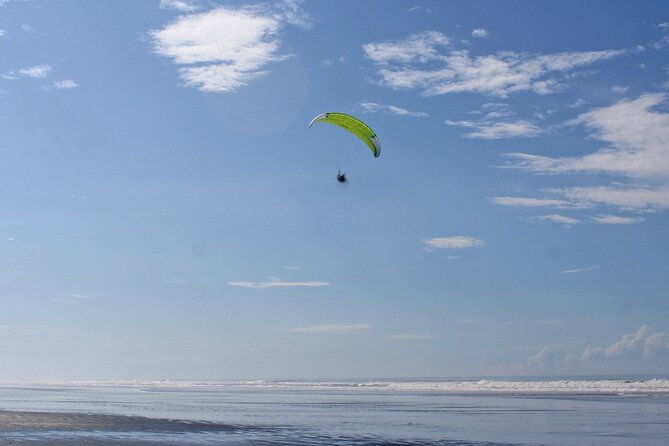 3000-ft-private-paragliding-experience-in-costa-rica