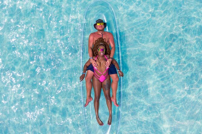 35-minutes-clear-kayak-photoshoot-in-montego-bay