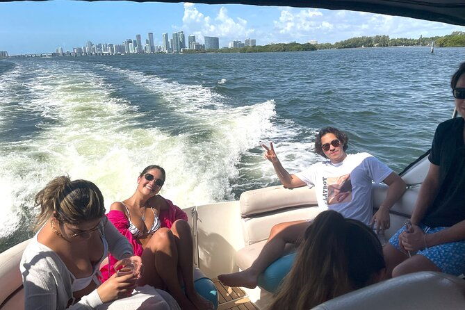 37ft-private-captained-yacht-rental-up-to-13-happy-guests